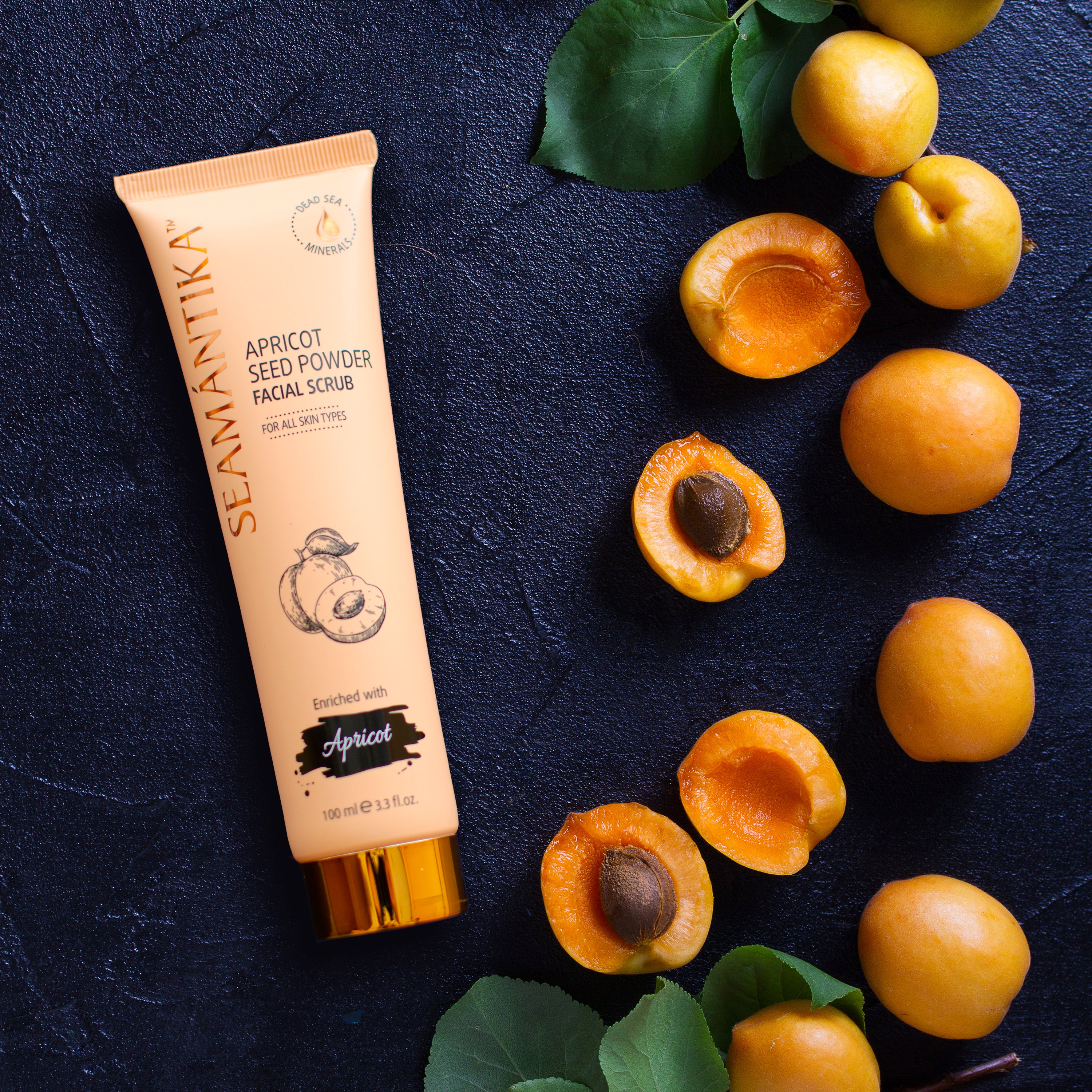 Gommage facial à la poudre de noyaux d’abricot – Noyaux d’abricot – Pour tous types de peau